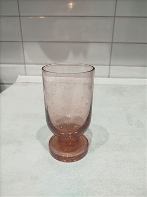 Kristalne i staklene čaše 