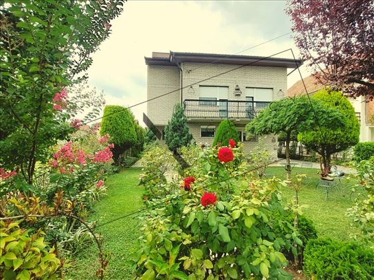 Kuća u Kraljevu 155000 eur