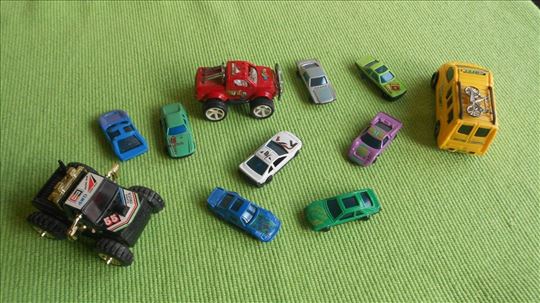Lot 11 automobilčića - ispravni