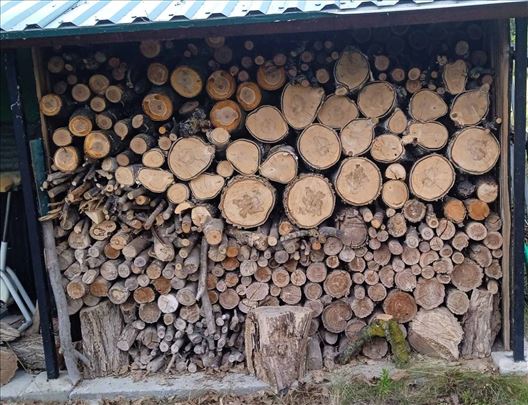 Menjam ili prodajem 3m3 drva za ogrev
