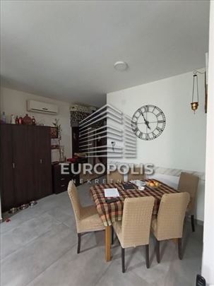 Na prodaju stan–White Hill Residence,Novi Banovci 