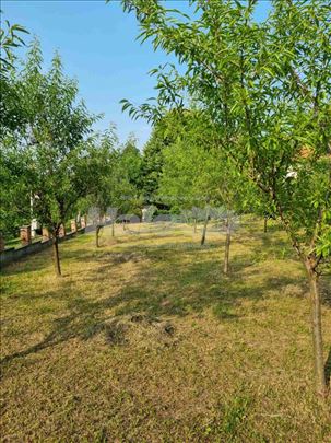Ograđen plac 600m od centra 