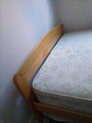PRODAJA KREVETA SA MADRACOM (U BEOGRADU)