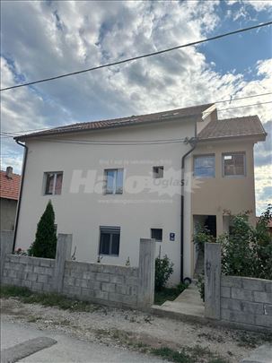 Stan PK potkrovlje u ul Porodice Petković 