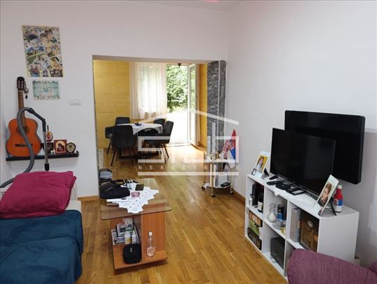 Trosoban stan, uknjižen, renoviran ID#1410