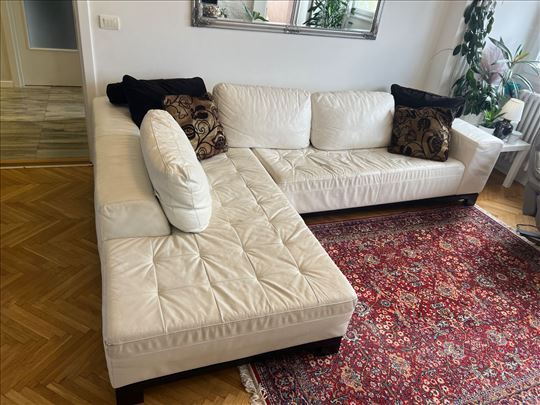 Ugaona Kozna Garnitura Na Razvlacenje U Lezaj