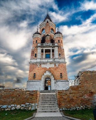 Uknjižena Vila na Gardošu