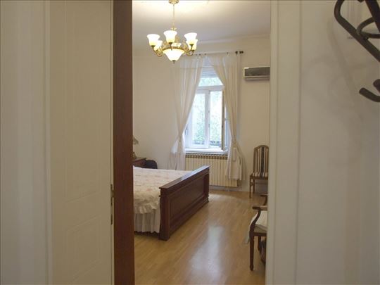 Vračar- salonski lux - Molerova
