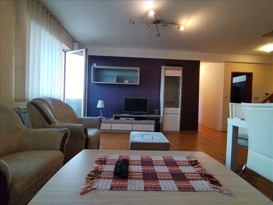 Vrh, Novo, Stan plus soba na spratu 25m2