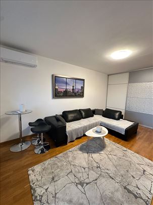 - Belville - Delta City - prelep i prostran -