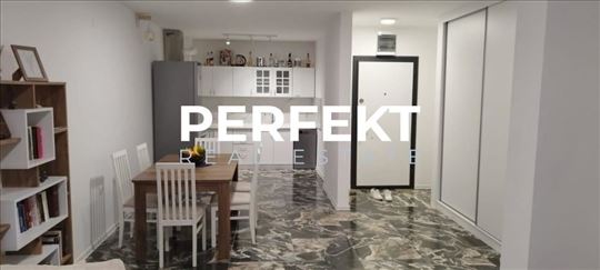 Donji Grad, novogradnja, 65m2, namešten, dvoiposob