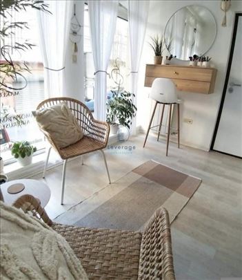 Lokal, Hram Svetog Save, 13 m2