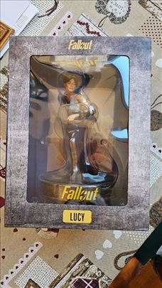 Lucy - Fallout Amazon - Dark Horse