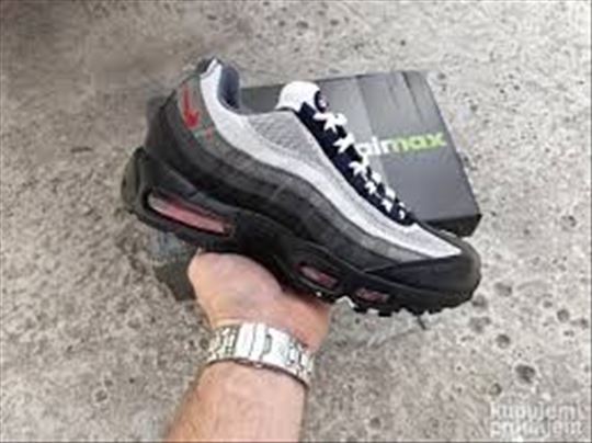 NIKE AIR MAX 95 Track Red Smoke Gray