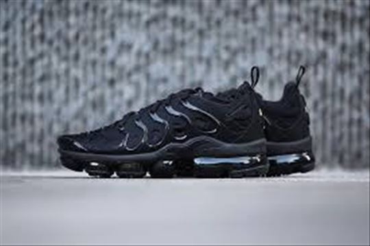 Nike Air VaporMax Plus Triple Black