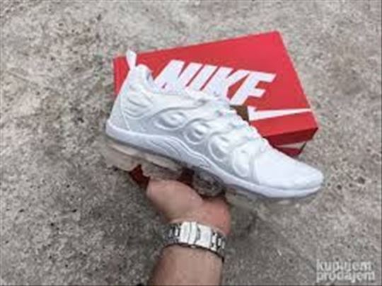 Nike Air VaporMax Plus Triple White