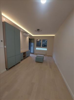  Nov, useljiv jednoiposoban stan u Matisu