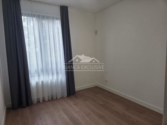 Savski Venac-Beograd na vodi ID#1447