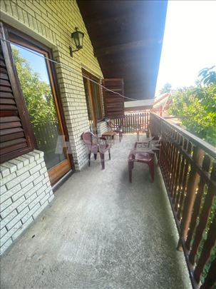 Stan Surčin 120m2 