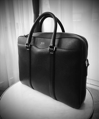 Hugo Boss muška kožna poslovna torba (kao nova)