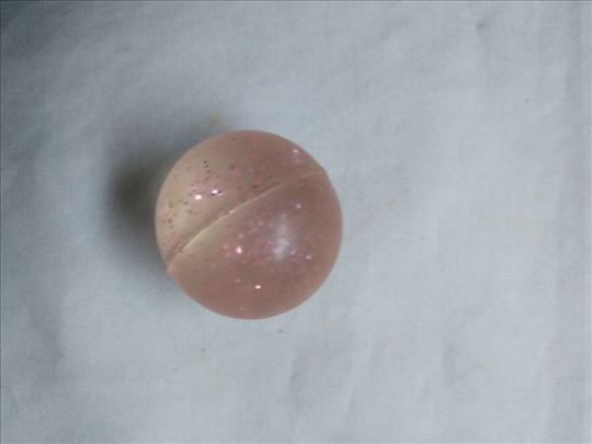 Loptica gumena dia 3 cm. ocuvana