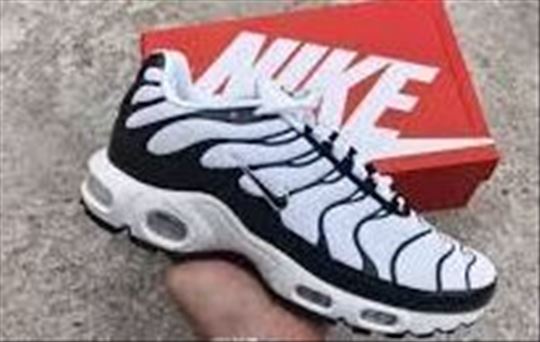 Nike Air Max Plus TN Essential Panda