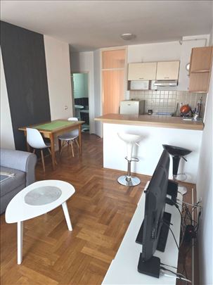 Svetao - Sa pogledom na Dunav - Pet-friendly - 2.0