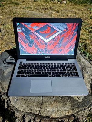 ASUS Laptop sa procesorom i7 6500u HITNO