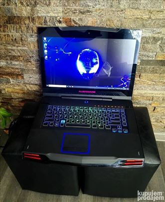 Dell laptop Alienware i3 procesor POVOLJNO