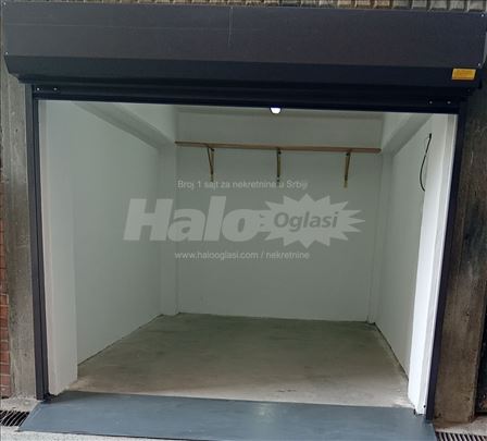 Izdaje se garaža na Bulevar kralja Petra I