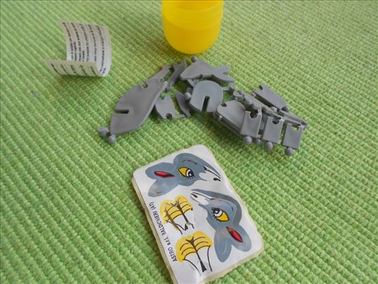 Kinder kengur iz '80ih - nov, nesklopljen