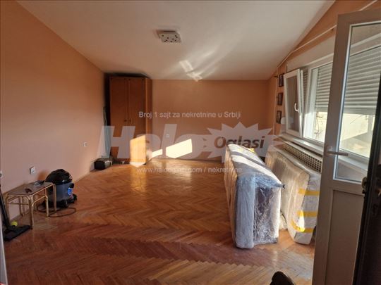 Na prodaju dvosoban stan 64m² u Boru