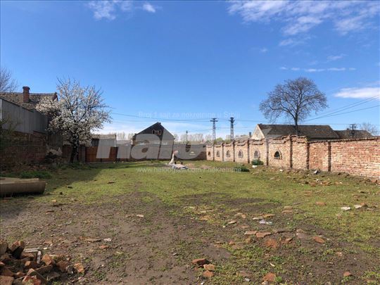 Na prodaju plac u Sefkerinu
