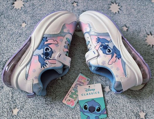 Stič patike svetleće, broj31 na stanju 1par