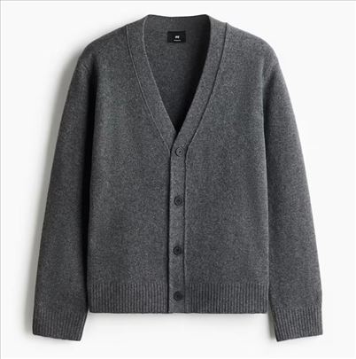 Džemper broj M i S nov vuna 100%