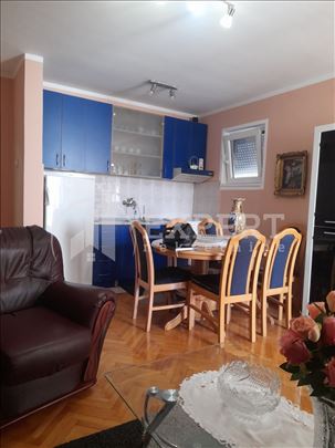 Na prodaju stan 55m2, Pantelej
