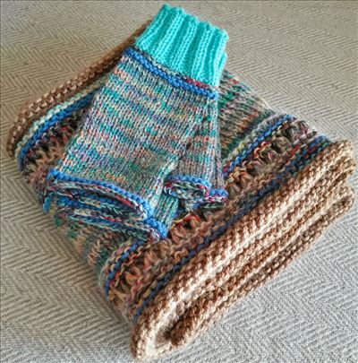 Okrugli ''infinity'' šal i rukavice - RUČNA IZRADA