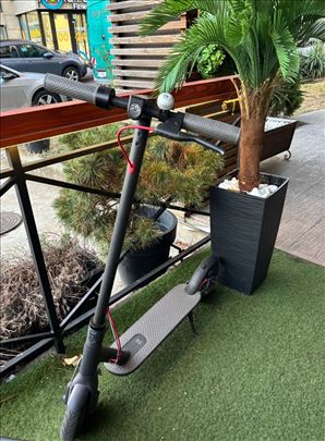 Prodajem Xiaomi Trotinet 