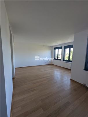Banovo brdo | 126 m² | 4.0 | Stan sa dve terase