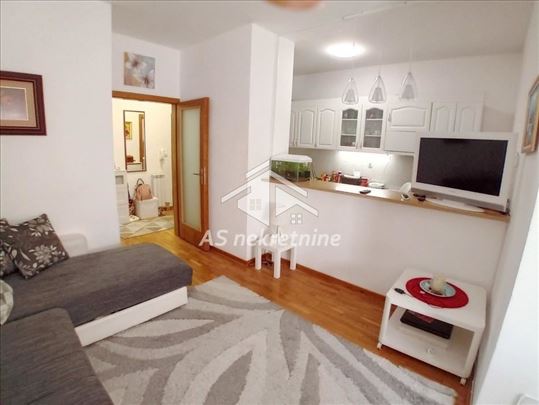 Beograd, Blok 63, Stan, 1.5, 42m2