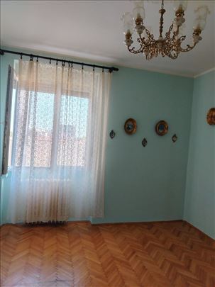 Dobra investicija , Krunski venac 