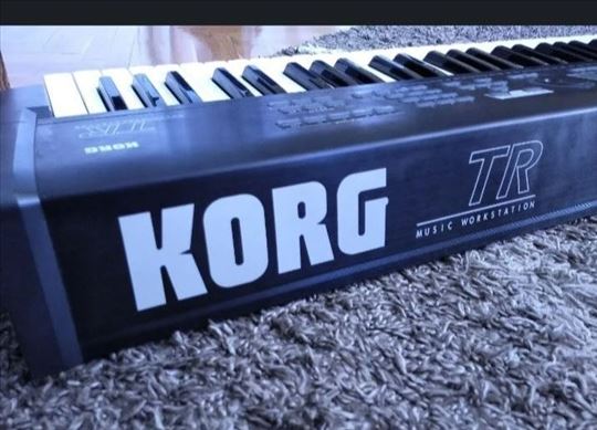 Korg  TR - klavijatura 