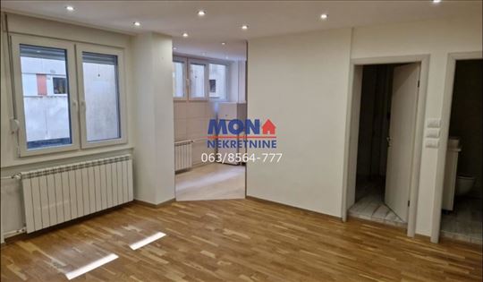 Renoviran, 2.5, kod Novog Merkatora, 55m2
