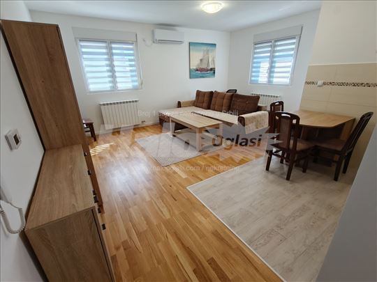 Odličan stan 2.0 Njegoševa, Ledine +parking