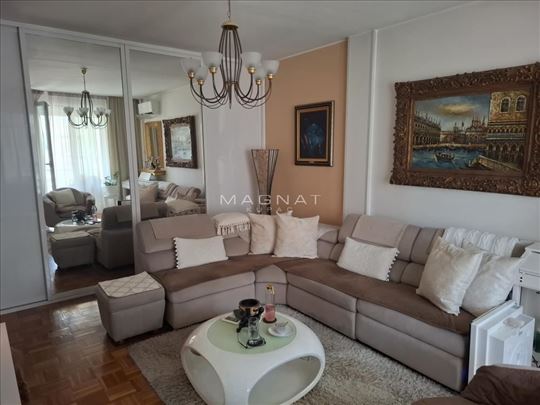Blok 62, Dušana Vukasovića , renoviran ID#5281