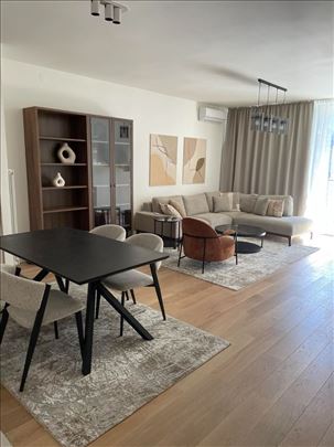 BW Eterna, lux, neuseljavan, garaža, ID 24846