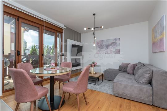 Dvosoban stan 40m² u centru Zlatibora