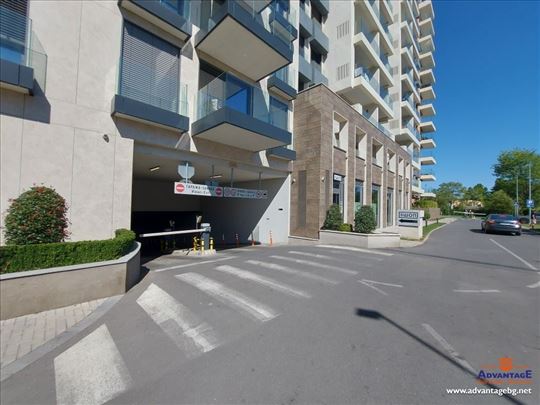 Garažna mesta 12m2+12m2  - Novi Dorćol