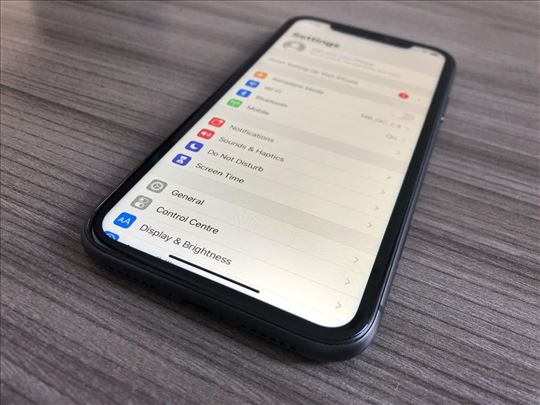 iPhone 11 Black 100% Helt