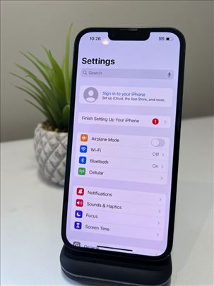 iPhone 13 Black kao novo 100% baterija